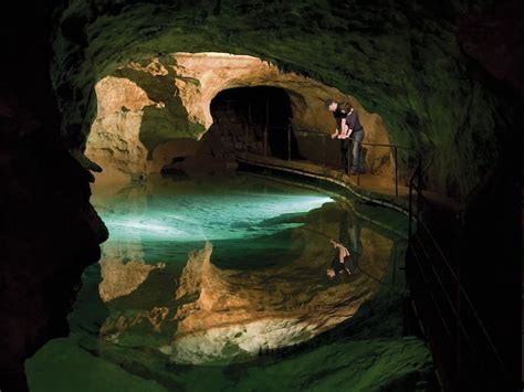 Show Cave Tours Nsw Holidays And Accommodation Things To Do
