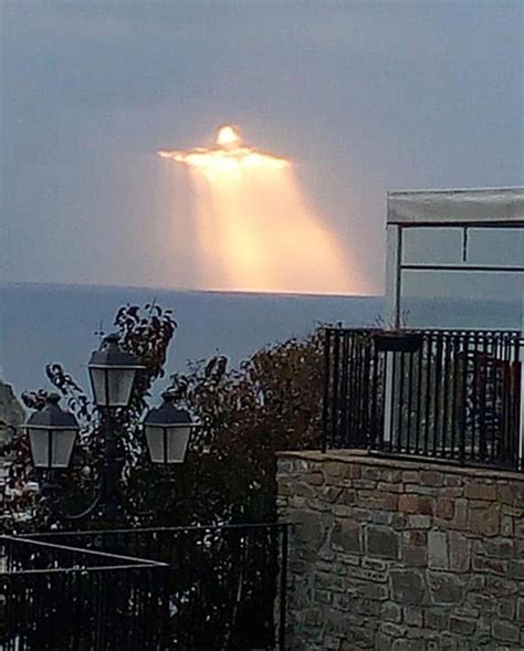 Image Of Jesus Appears In The Clouds During Sunset In Italy Jesus