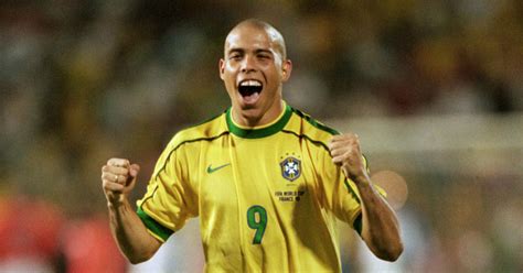 Here Are Top 10 Best Football Players Of All Time Greatest Footballer