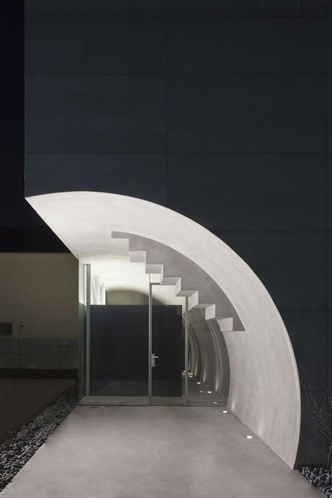 Tunnel House Makiko Tsukada Architects Space Architecture