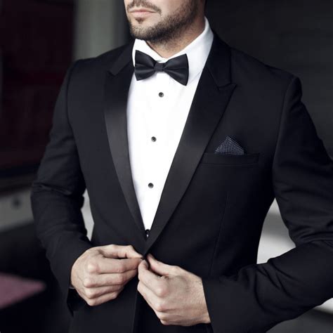 Decoding What Black Tie Dress Code Means
