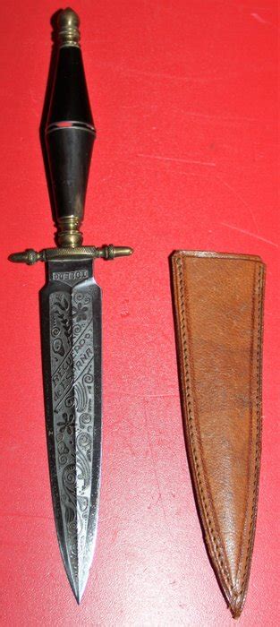 Spanish Dagger Marked Toledo Recuerdo De Espana With Leather