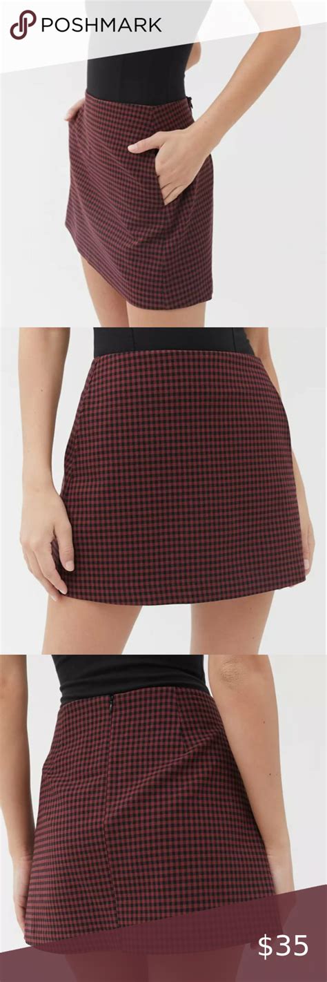 Nwt Uo Gingham Side Pocket Mini Skirt Nwt Uo Gingham Side Pocket Mini Skirt Size M Color Red