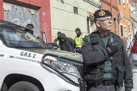 Spanish Police Arrest Two Moroccan Imams In Ibiza For Isis Support
