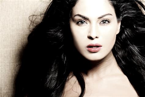 Veena Malik Photos Images Hd Wallpapers Veena Malik Hd Images