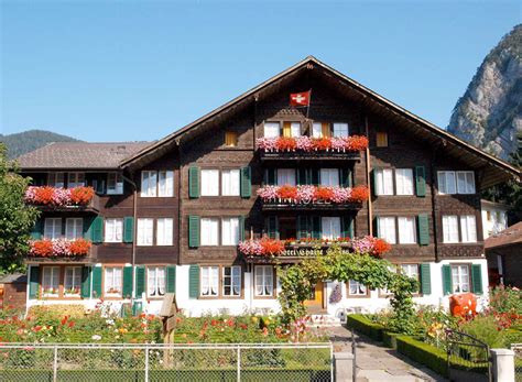 Welcome to swiss chalets village inn. Hotel Chalet Swiss