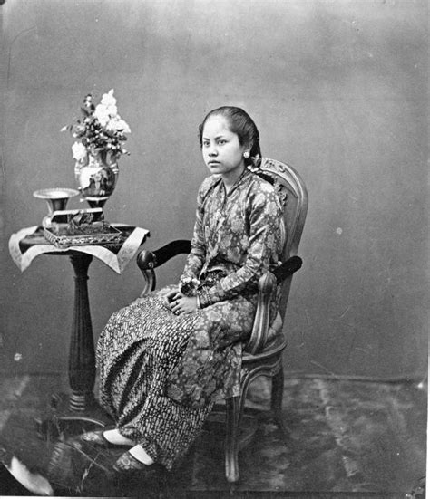 Vintage Photo Of Javanese Woman Vintage Pictures Old Pictures Maluku