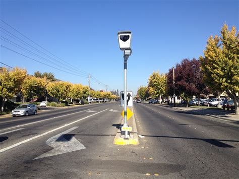 Perfect enforcement: On the ground in the red light camera wars | Ars