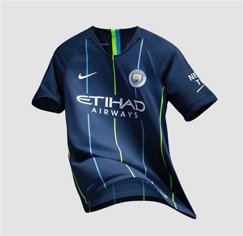 To download dream league soccer man city logo and 512×512 kits manchester city 2021 you must follow the below procedure, but before you are going to follow the procedure you must select the kit's. Why Manchester City's 2018-19 Nike away kit is their best in years - Football Shirt Collective