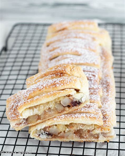 Strudel Di Pere Con Sfoglia Ricetta Strudel