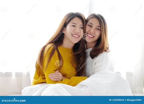 Cute Asian Lesbian Sex Blog Beyin