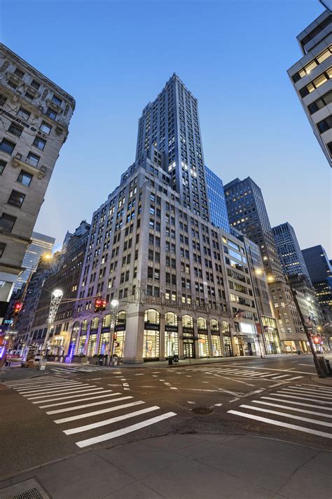 580 Fifth Ave New York Ny 10036 Office Property For Lease On
