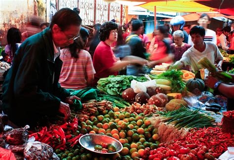 Oleh pakdosendiposting pada 3 januari 2021. Masyudi Syachban Firmansyah: Keramaian pasar pecinan(Bacan ...