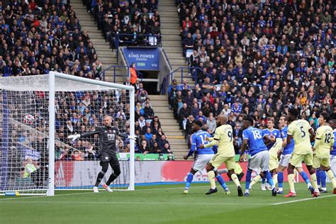 Arsenal uncover simple solution to huge Premier League problem