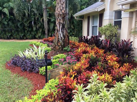 Maybe you would like to learn more about one of these? Front yard landscaping design with Flower Bed | Florida ...