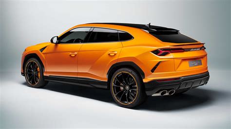 In this luxuriously sporty environment with a prominent hexagonal theme. Lamborghini Urus "Pearl Capsule" Revealed, 2021 MY Gets ...