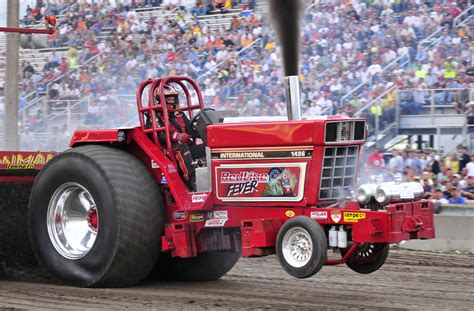 tractor pull tractor yahoo image search results truck and tractor pull tractor pulling red