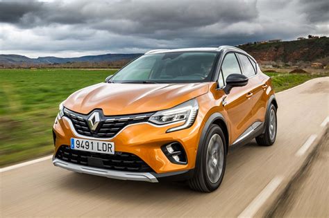 The creator of the prius was among the first to make a hybrid suv, starting with the handling is consistent and stable. Toyota Yaris Cross Hybrid: el nuevo SUV urbano, frente a ...