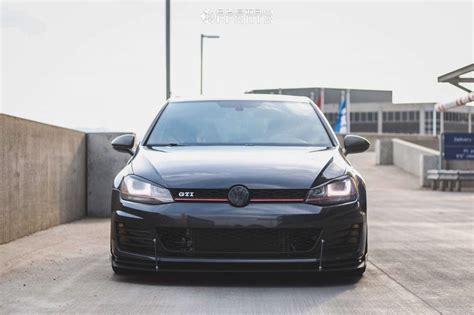 Volkswagen Gti With X Oz Racing Ultraleggera And R Nokian Zline A S And