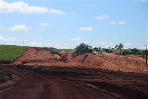 PARANÁ EM OBRAS ESTRADA BOIADEIRA Agência Estadual de Notícias