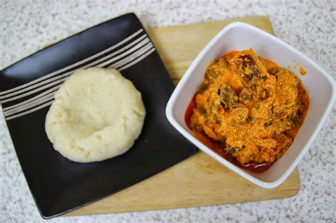 How To Make Garri Soup How To Make Garri Eba Nigerian Food