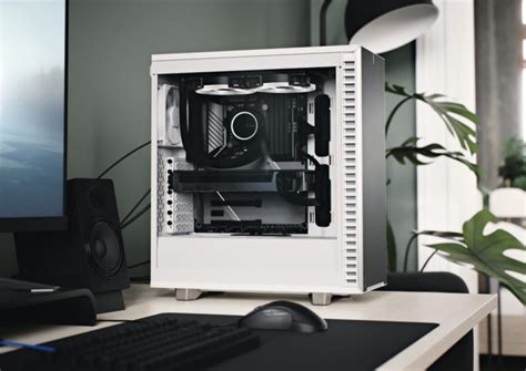 Fractal Design Anuncia Su Semitorre Define 7 Compact White