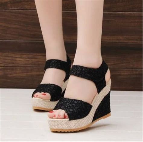 17 Top Baru Sandal Wanita Wedges