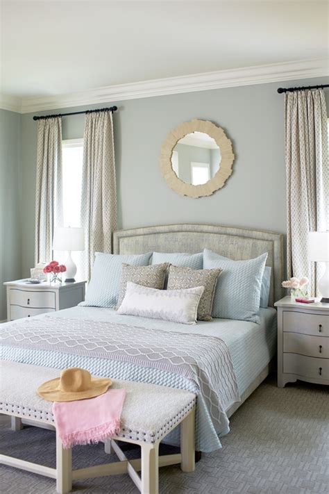Find new color ideas, trends & the confidence to do your painting project right. Remodelaholic | 5 Tricks for Choosing the Perfect Paint Color