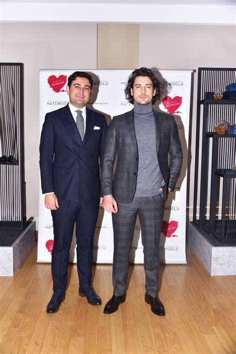 Oyuncumuzun en son kadrosunda yer aldığı zümrüdüanka dizisi, pandemiden dolayı 21 mart 2020 tarihinde sezon finali yapmıştı. Alp Navruz ,The Brand Ambassador Of HATEMOĞLU 2018 - UK ...