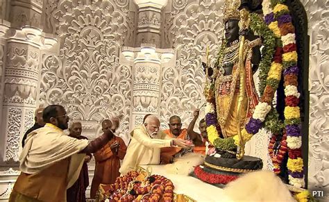 Pm Narendra Modi Performs Rituals Of Ram Lalla Pran Pratishtha In Ayodhya Ram Mandir