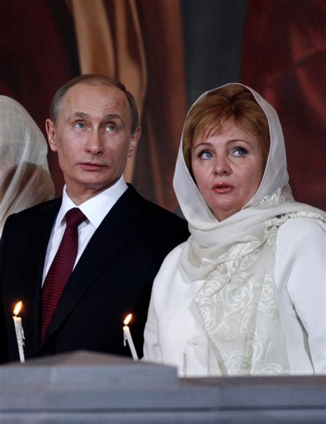 Putins calmly announce their divorce on state TV | CTV News