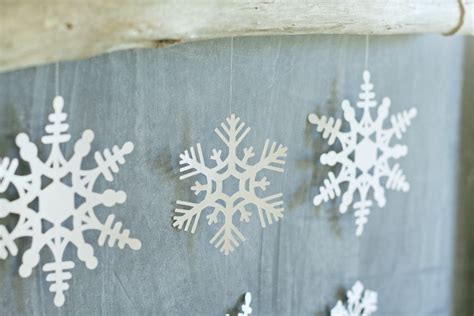 Simple Snowflake Wall Hanging Winter Decor