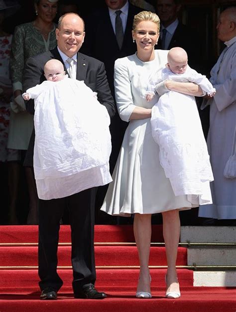 Actualité de la famille princière : Princesa Charlene de Mônaco e Príncipe Albert II batizam ...