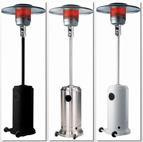 Otra azotea en pleno centro, desenfadada y cool, como el espíritu del hostel que corona. Estufas calefactoras para terrazas Corona 13 kW