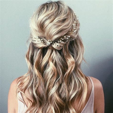 50 coiffures de mariage pour cheveux longs qui sont parfaites pour
