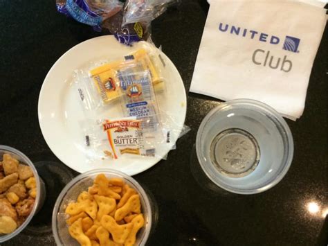 Ewr United Airlines United Club Gate C74 Reviews And Photos Terminal