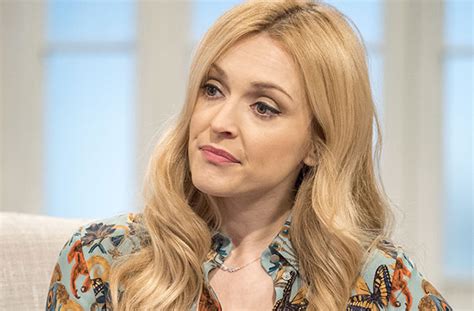 It Doesnt Feel Like The Platform Fearne Cotton Explains Why Shell