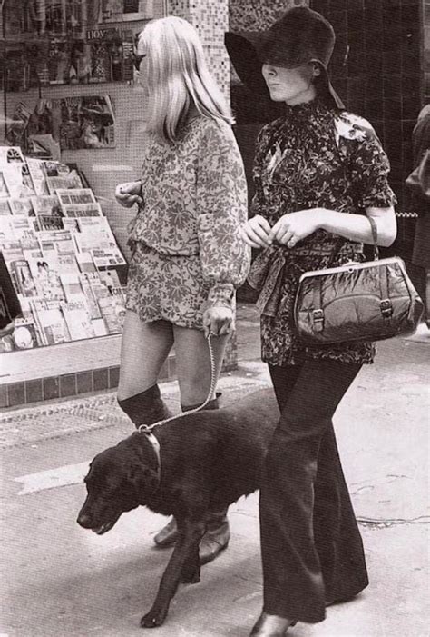40 Incredible Street Style Shots From The 1970s ~ Vintage