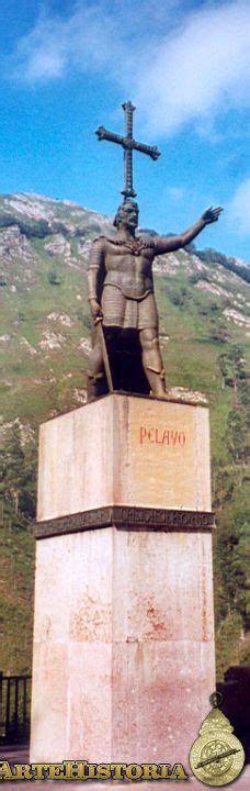 Monumento A Don Pelayo En Covadonga Asturias