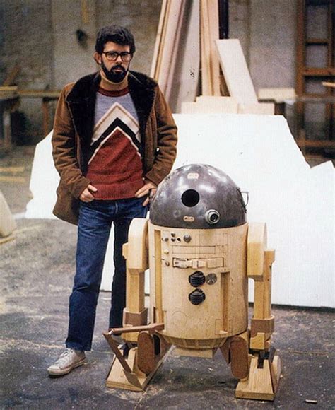 George Lucas Next To R2d2 On The Set Of Star Wars 1976 Roldschoolcool
