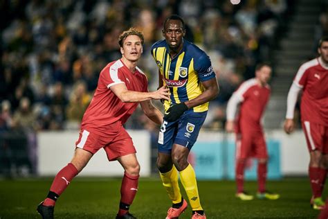 Get the latest central coast mariners news, scores, stats, standings, rumors, and more from espn. Usain Bolt's New Kits - Central Coast Marines 18-19 Home ...