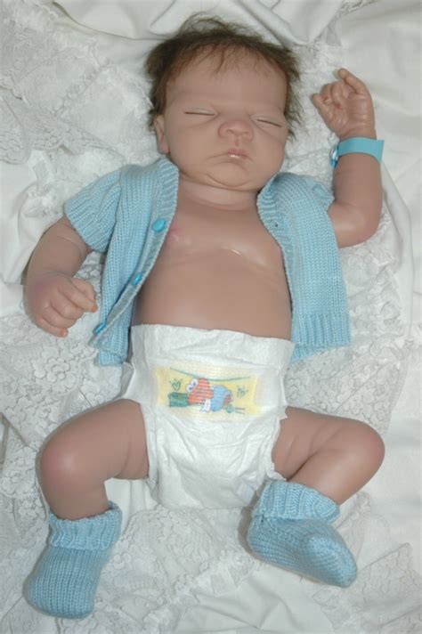 Newborn Size Diaper Great For Your Baby Dolls