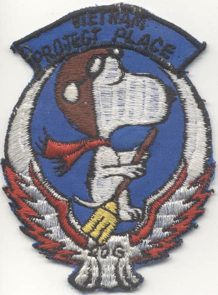 Great Vietnam Us Air Force Aviation Pocket Patch With Snoopy Flying