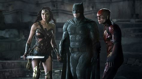 Justice League Ben Affleck Spiega Cosa Joss Whedon Ha Portato Al Film