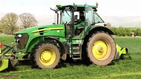 Silage 18 Mowing With Jd 7830 And 6150r Youtube