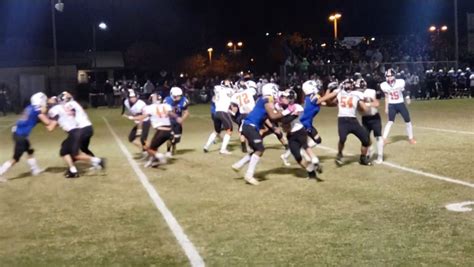 Sphs Football Friday Night Win Tigers Close In On Cif Football Title