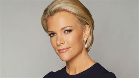 Tucker Carlsons Megyn Kelly Booking Upsets Fox News Talent — But She