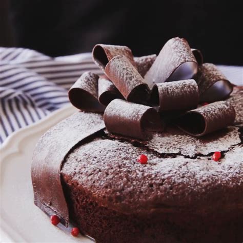 Maybe you would like to learn more about one of these? Schokoladen Deko für Torten, Kuchen und Co. selber machen ...