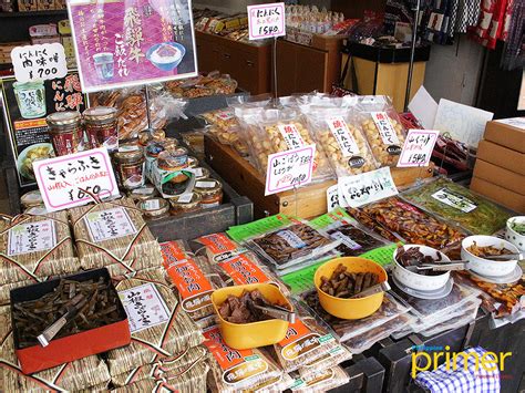 Miyagawa Morning Market Tour: A Walk along the Streets of Hida-Takayama ...