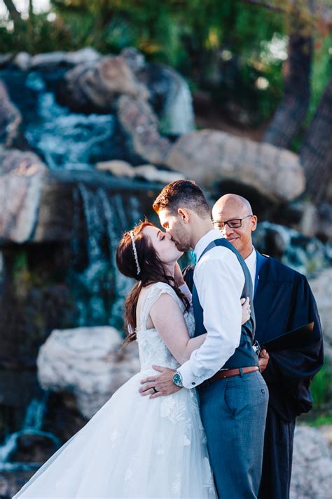 Bride Groom Kissing Wedding Ceremony Arizona Photographer Chris
